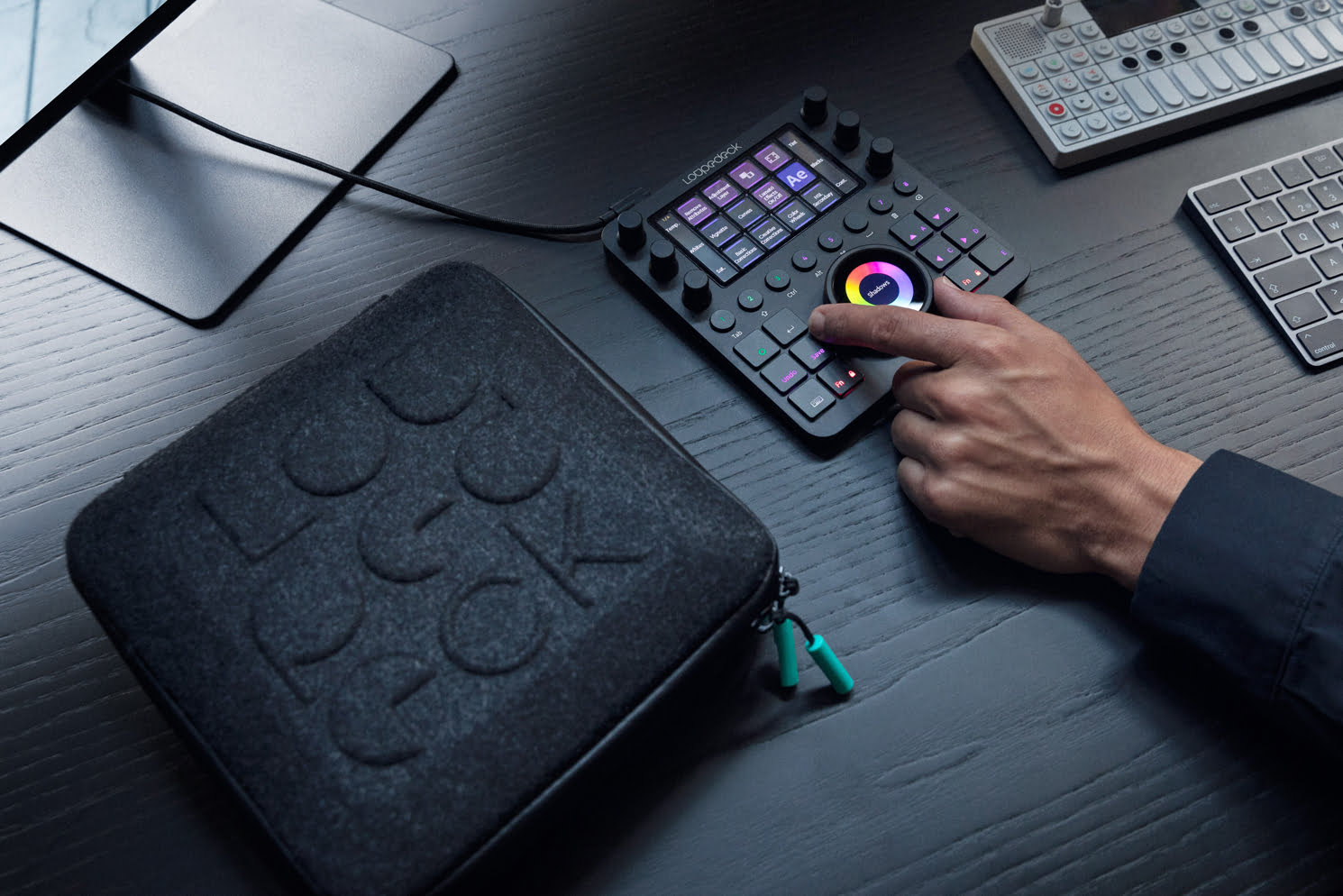 Loupedeck Creative Tool(CT) 写真、ビデオ、音楽、デザイン、ライブ配信のカスタム編集コントローラ カスタマイズ可能なボタ - 3